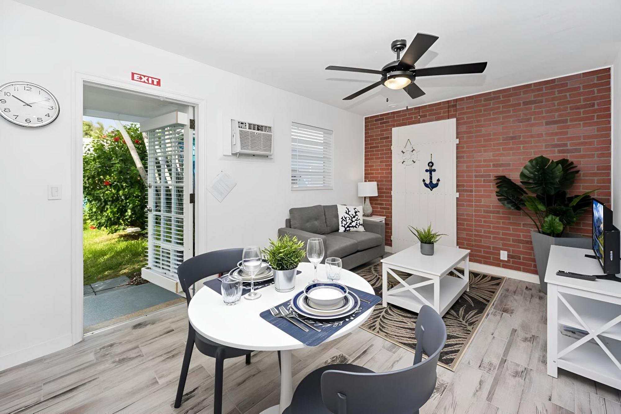 Luna Beach House Hollywood Bagian luar foto